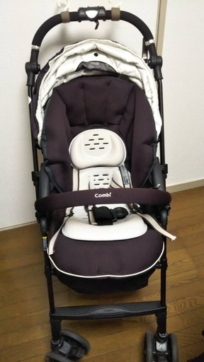 combi メチャカル オート４キャス コンパクト エッグショック ロッタ