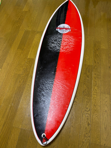 サーフボード　5.6  シングルフィン