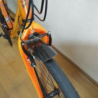 マリン　クロスバイク　24段変速 　前後ライト付属