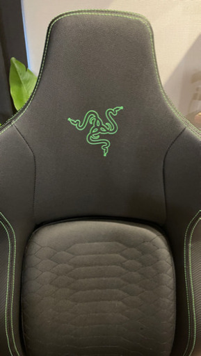 Razer Iskur ゲーミングチェア