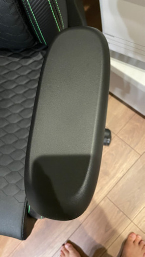 Razer Iskur ゲーミングチェア