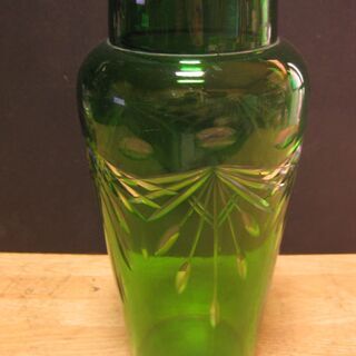 切り子ガラス製花瓶