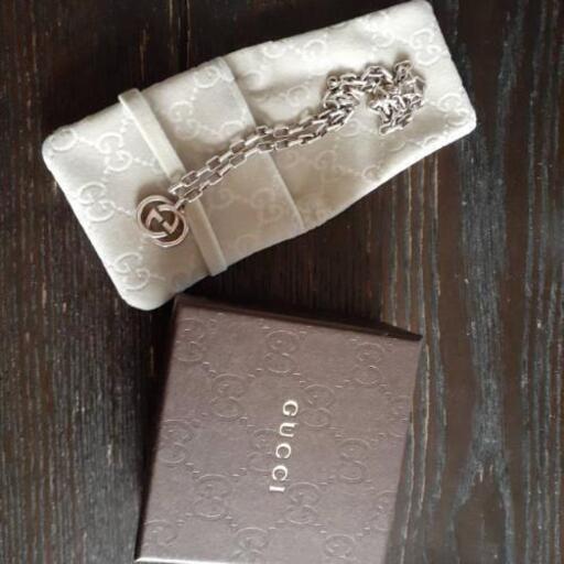 GUCCI　平打ちチェーン
