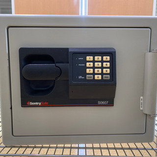 耐火金庫　Sentry Safe  S0607