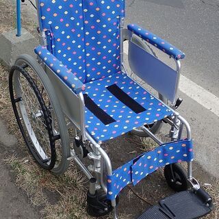 札幌 折り畳み　車椅子　要メンテ品 中古