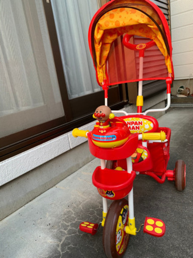 値下げ！【美品】アンパンマン三輪車　サンシェード付き