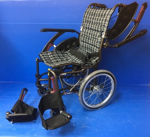 介助式車いす 多機能型 WAP22-42S ノーパンクタイヤ 車イス 車椅子