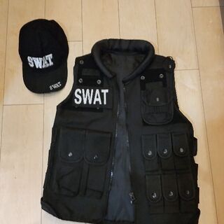 SWATのベスト&帽子