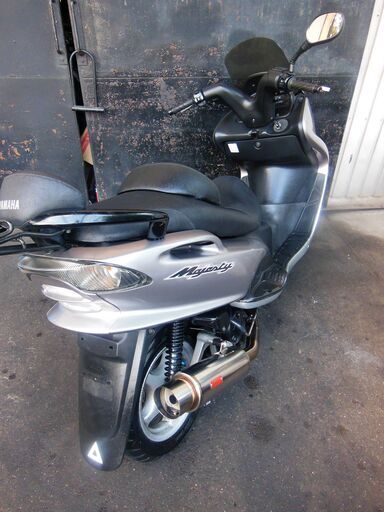 YAMAHA マジェスティ125 希少カラー 社外マフラーキャリア付き セル