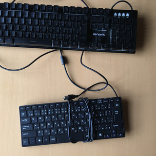 ゲーミングと普通のキーボード　２つ　有線