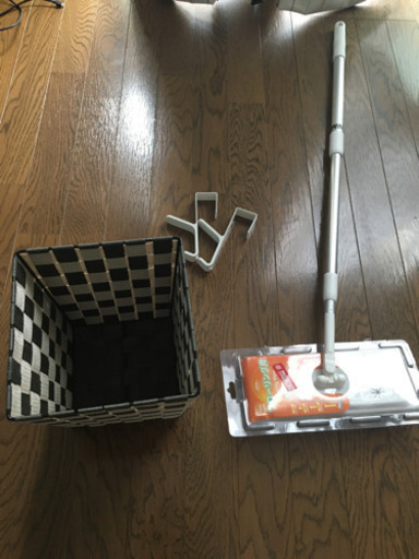 100均フローリングワイパーゴミ箱 拓哉 西葛西のその他の中古あげます 譲ります ジモティーで不用品の処分 100均フローリングワイパーゴミ箱 拓哉 西葛西のその他の中古あげます 譲ります ジモティーで不用品の処分