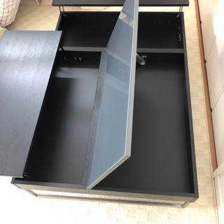 ボーコンセプト　リビングテーブル