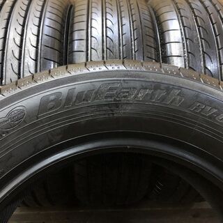 新品 YOKOHAMA BluEarth RV-02 215/60R16 16インチ 夏タイヤ 4本 マークXジオ オデッセイ エスティマ ヴェゼル等　(VTG341) クレジットカード QR決済可能