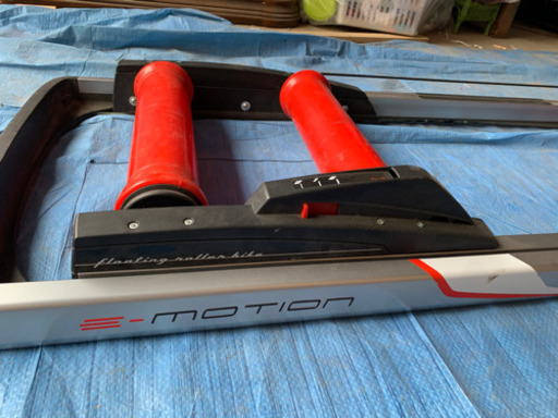エリート E-motion 革命を起こす3本ローラー台 - 新製品 
