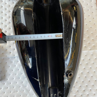 バイク ピーナッツタンク　9l  ガソリンタンク　燃料　コック付き　汎用