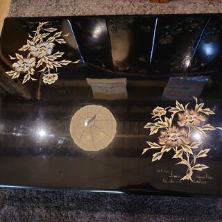 【愛品倶楽部柏店】漆芸作家　沈金師　松月刻　彫漆　牡丹図　座卓【店舗同時販売中】 愛品倶楽部柏店】漆芸作家 沈金師 松月刻 彫漆 牡丹図