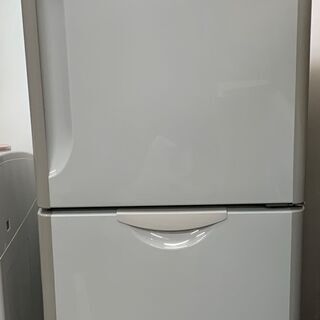 美品　日立　３ドア　冷蔵庫　清掃済　２０１１年製　動作品