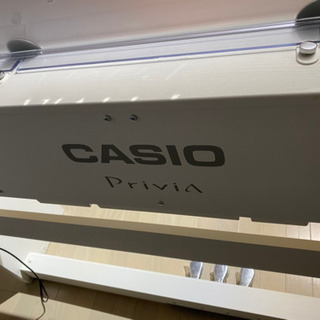 カシオ　電子ピアノ　白　美品