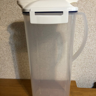 【取引中】麦茶ポット　2リットル　食洗機可