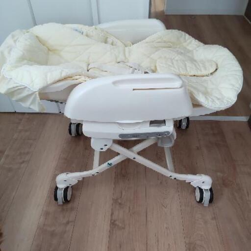 コンビ電動ハイローチェア