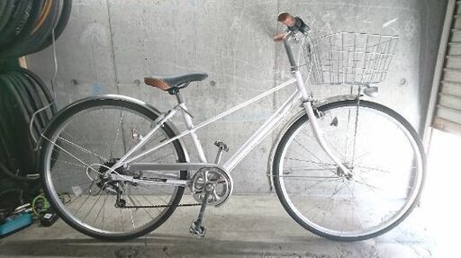 自転車中古 EASTBOY 外装6段変速 オートライト カゴ鍵付き タイヤ700×35C