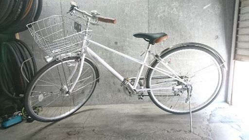 自転車 EASTBOY 外装6段変速 オートライト カゴ鍵付き タイヤ700×35C