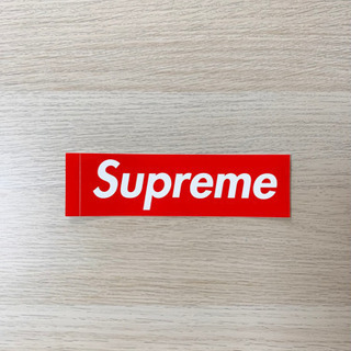 supreme 人気 パーカー