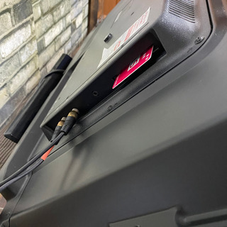 テレビ　32インチ　Chrome cast 付き