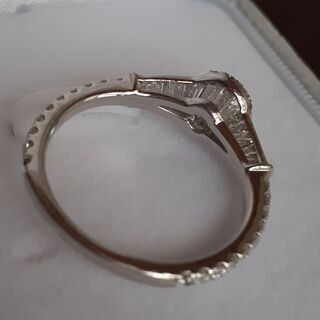 Dカラーダイアモンドリング！トリプルエクセレント、結婚、婚約にも 