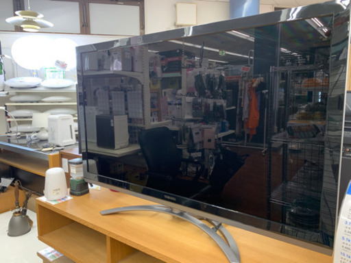 TOSHIBA47インチ液晶テレビです！