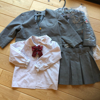 幼稚園　女児制服