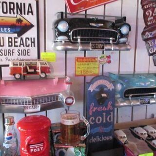 【商品のご紹介！】クラッシックカー シェルフ／アメリカン雑貨店 イエローハウス 商品のご紹介！】クラッシックカー シェルフ／アメリカン雑貨店