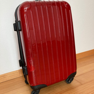 スーツケース 赤 機内持ち込み可能
