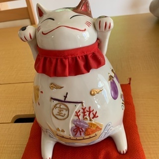 陶器　招き猫　貯金箱