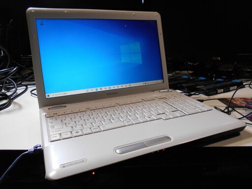 ノートパソコン 東芝 Dynabook Windows10 64Bit CPU i5 メモリ4GB SSD128GB オマケOffice付  本体使用時間約900時間