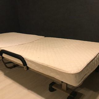 折り畳み式ベッド　シングル