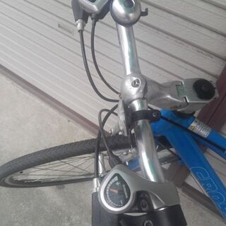 クロスバイク サカイサイクル CROSS-SIM 21段変速 ブルー 配送無料