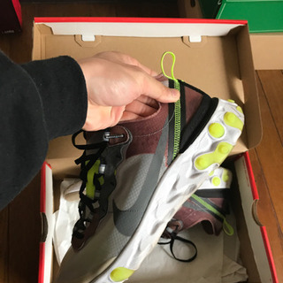 【ネット決済・配送可】ナイキ react element 87