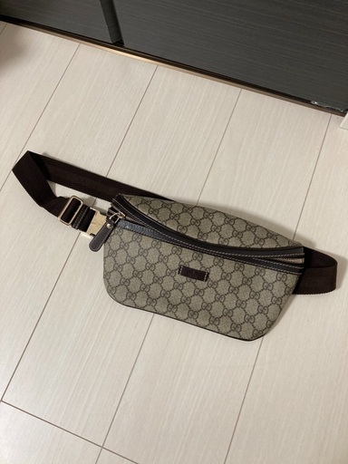 グッチ　ショルダーバック