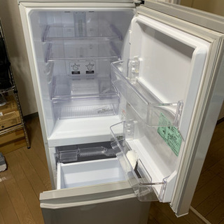 美品 三菱冷蔵庫146L MR-P15A-S 2016年製 窓用エアコンとの