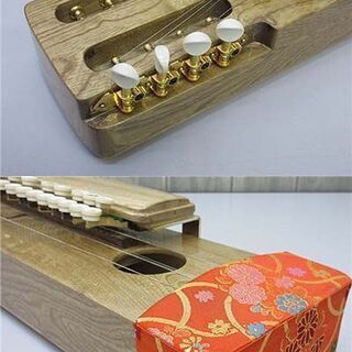 ss1884　手工大正琴　特製　28鍵　木目　ナチュラル　ハードケース付き　8弦　弦楽器　和楽器　伝統楽器　木製　ハープ　楽器　高級