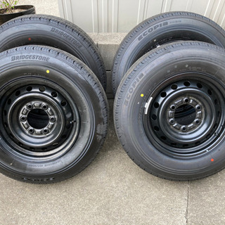  新車外し ハイエース タイヤ ホイール 4本 キャップ付き 195/80R15 21年製造