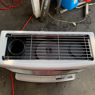 P3014 4月〜9月まで割引中！　動作良好♪ トヨトミ　2020年製　HR-650K 煙突式石油ストーブ　木造17畳 コンクリート28畳 プラクラ東区本町店　札幌