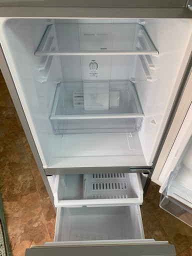 【値下げしました】AQUA 冷凍冷蔵庫 AQR-13G 2017 シルバー 清掃済み