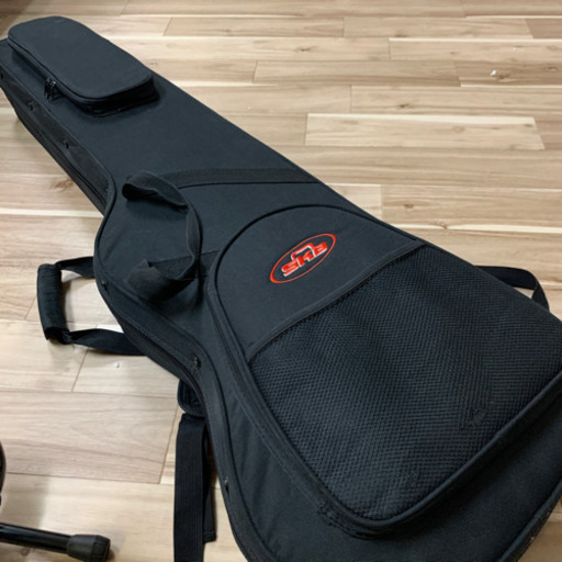 美品 Busker's エレキベース&SKBエレキベースケースセット