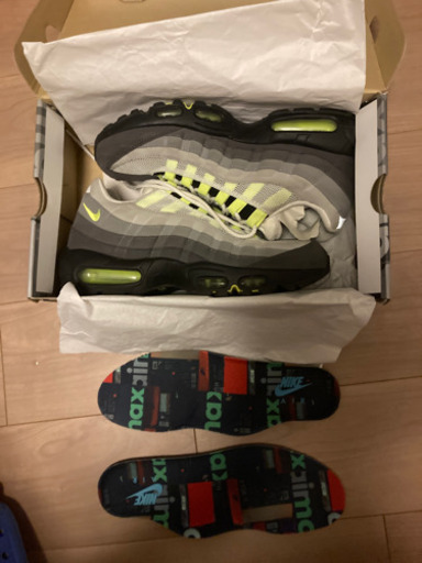 NIKE  AIR MAX95 イエローグラデーション