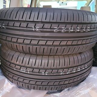 超値下げ‼️新品タイヤ、YOKOHAMA 215/65R/15