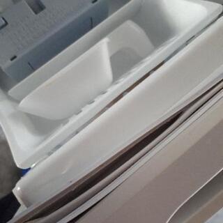 他で売れました　パナソニック冷蔵庫　426L-新商品NIKE１点のみ