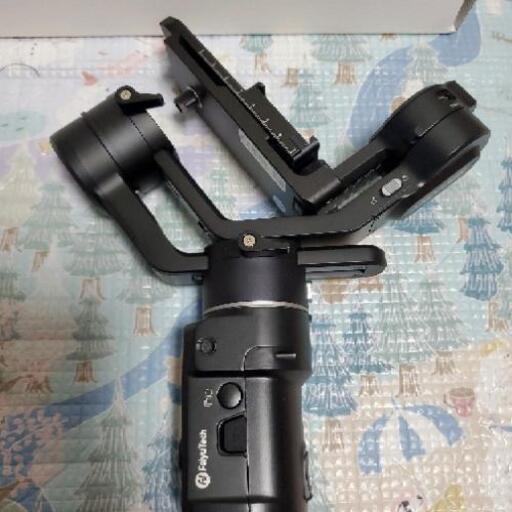 FeiyuTech AKC 3軸ジンバルカメラスタビライザー