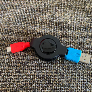 Switch（新型）＋ポーチ＋充電器（非純正）＋保護シート（取引場所相談可）